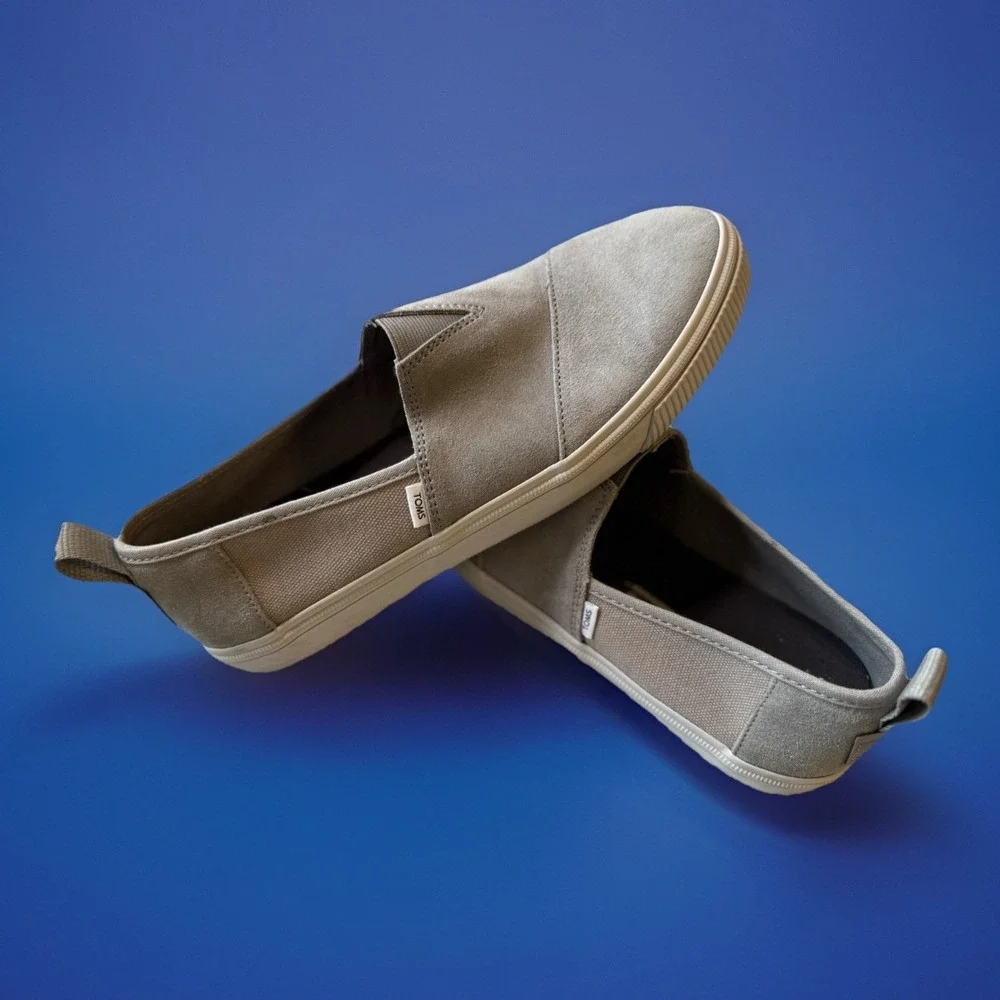Toms Shoes‎ Mens 8.5 Alpargata Flats Slip On Gray Canvas Round Toe Comfort